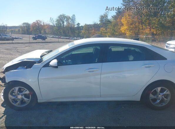 5NPLL4AG5NH053455 2022 HYUNDAI ELANTRA Белый Панорамный вид салона 360°