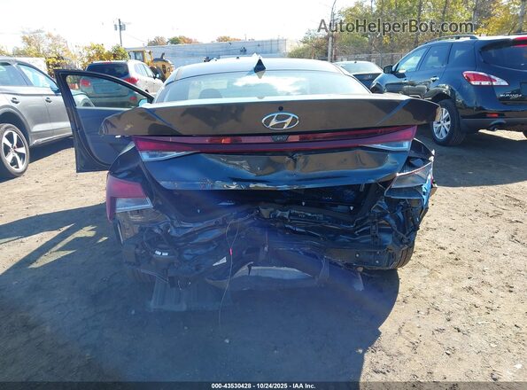5NPLM4AGXNH063797 2022 HYUNDAI ELANTRA Серый Вид спереди