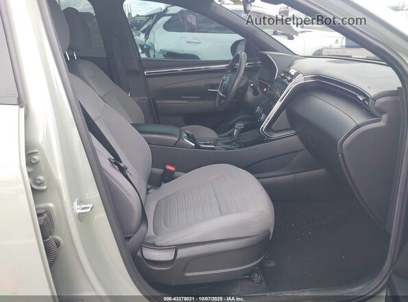 5NTJB4AE2PH045147 2023 HYUNDAI SANTA CRUZ Green Widok wnętrza z przodu