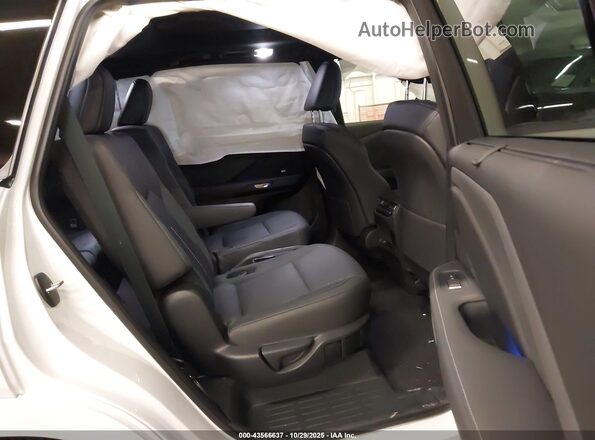 5TDAAAB64SS034869 2025 LEXUS TX 350 White VIN sticker view
