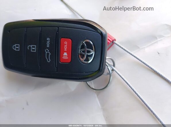 5TDACAB56SS064084 2025 TOYOTA LIMITED Gray Widok deski rozdzielczej