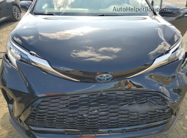 5TDDSKFCXMS003807 2021 TOYOTA SIENNA Black Widok komory silnika