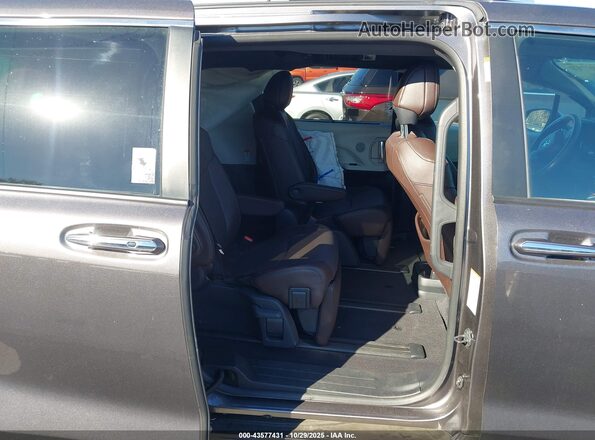 5TDERKEC5PS178147 2023 TOYOTA SIENNA Gray VIN sticker view