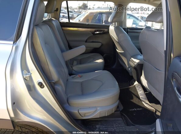 5TDFZRAHXMS063733 2021 TOYOTA HIGHLANDER Серебряный Вид наклейки с VIN-кодом