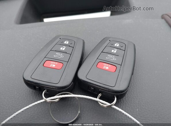 5TDFZRBH8NS166228 2022 TOYOTA HIGHLANDER Серый Вид панели приборов