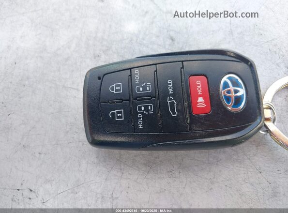 5TDJRKEC7NS135845 2022 TOYOTA LE Белый Вид панели приборов