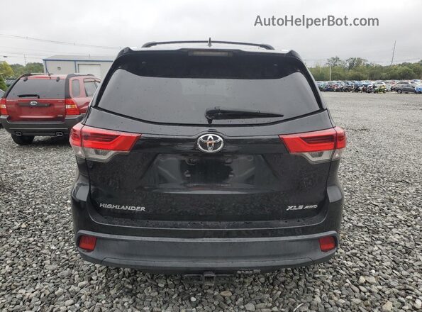 5TDJZRFH5JS832962 2018 TOYOTA HIGHLANDER Черный Вид сзади