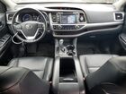 2018 Toyota Highlander Se Gray vin: 5TDJZRFH5JS848336