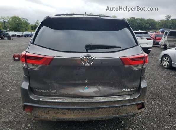 5TDJZRFH5JS848336 2018 TOYOTA HIGHLANDER Gray Вид ззаду