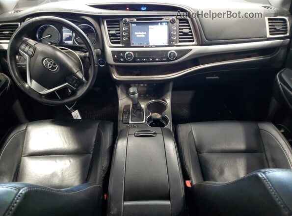 5TDJZRFH7JS880771 2018 TOYOTA HIGHLANDER Черный Вид панели приборов