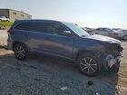 2018 Toyota Highlander Se Blue vin: 5TDKZRFH0JS269856