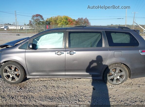5TDXZ3DC2JS952619 2018 TOYOTA SIENNA Gray 360 interior view