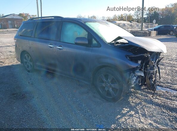 5TDXZ3DC2JS952619 2018 TOYOTA SIENNA Gray Front right