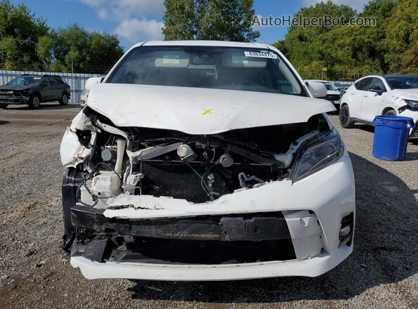 5TDXZ3DCXJS949564 2018 TOYOTA SIENNA White Widok z przodu