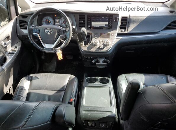 5TDXZ3DCXJS949564 2018 TOYOTA SIENNA White Widok deski rozdzielczej