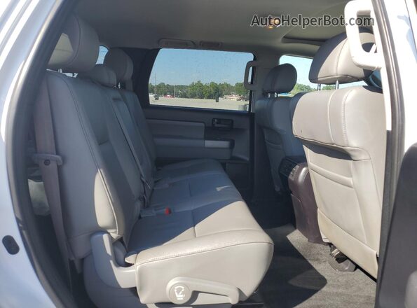 5TDZY5G13GS065945 2016 TOYOTA SEQUOIA Белый Вид задней части салона