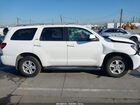 2018 Toyota Sequoia Sr5 Белый vin: 5TDZY5G15JS070636