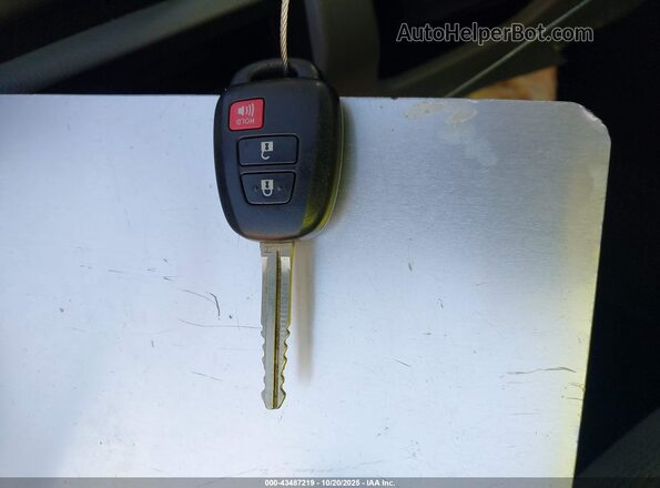 5TDZY5G15JS070636 2018 TOYOTA SEQUOIA Белый Вид панели приборов