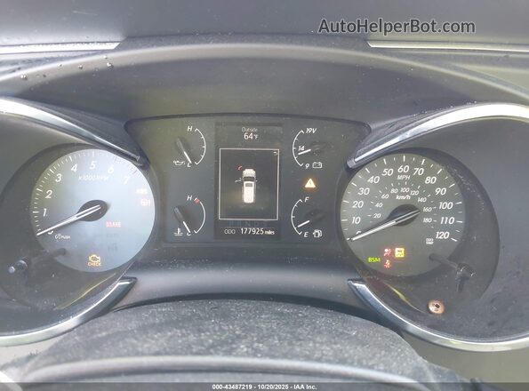 5TDZY5G15JS070636 2018 TOYOTA SEQUOIA Белый Вид задних сидений