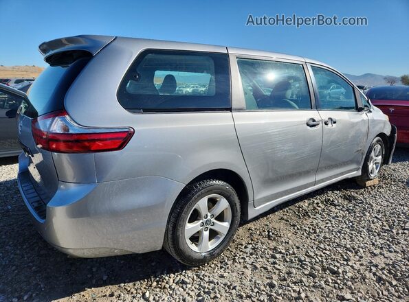 5TDZZ3DC1JS938283 2018 TOYOTA SIENNA Silver უკანა მარჯვენა