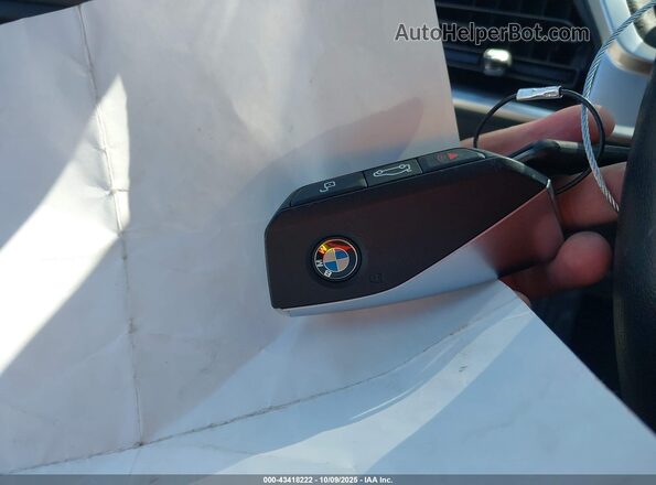 5UX13EU00R9V85611 2024 BMW X5 Белый Вид панели приборов