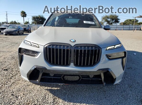 5UX23EM02S9X78997 2025 BMW X7 Gray Vista frontal