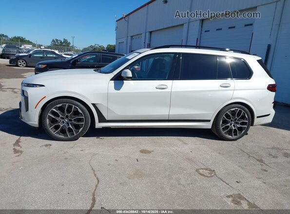 5UX23EM07R9V86923 2024 BMW X7 White 