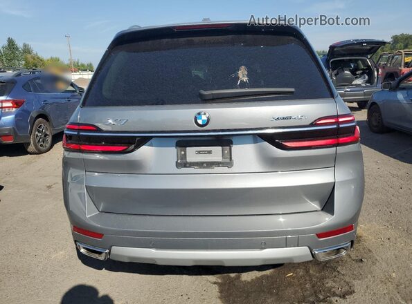 5UX23EM09R9V50652 2024 BMW X7 Gray Vista trasera