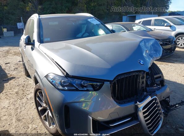 5UX23EU02R9S62648 2024 BMW X5 Серебряный Передняя правая четверть