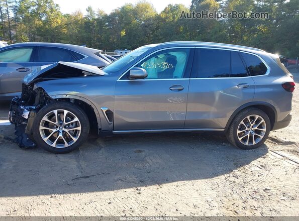 5UX23EU02R9S62648 2024 BMW X5 Серебряный Панорамный вид салона 360°