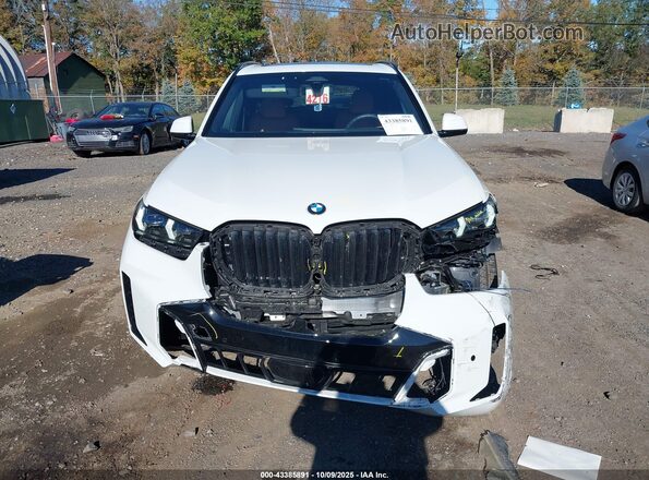 5UX23EU09S9Z07950 2025 BMW X5 Белый Вид щитка приборов