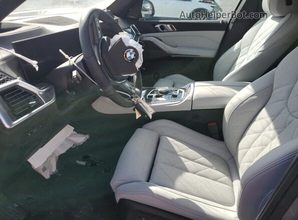 5UX23EU09S9Z67906 2025 BMW X5 Silver წინა სალონის ხედი