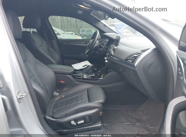 5UX2V5C06M9E04474 2021 BMW X4 Серебряный Вид салона спереди