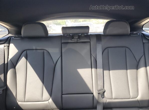 5UX33DT00N9K09666 2022 BMW X4 Белый Вид задних сидений