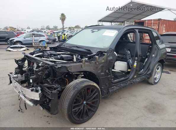 5UX33EU02R9T73933 2024 BMW X5 Black Вид спереду