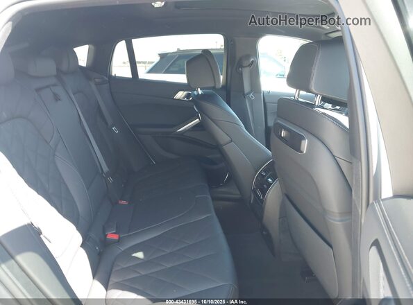 5UX33EX01S9Z70024 2025 BMW X6 Белый Вид наклейки с VIN-кодом