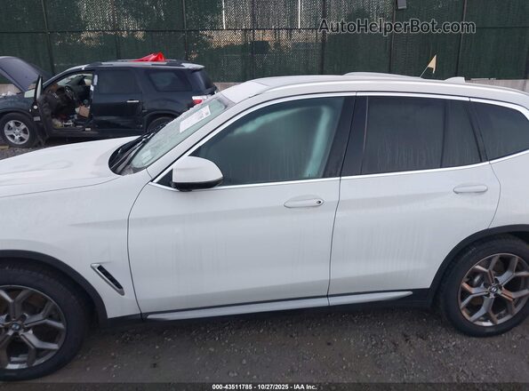 5UX53DP00P9R81977 2023 BMW X3 White Панорамний вид салону 360°
