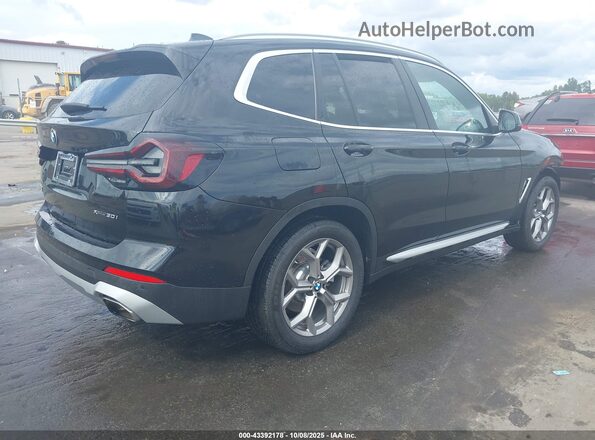 5UX53DP04R9X23948 2024 BMW X3 Black Задня права чверть
