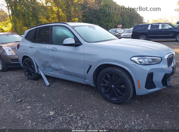 5UX53DP06R9V84549 2024 BMW X3 Gray Սալոնի հետևի տեսք