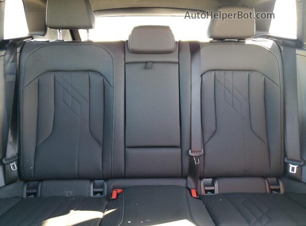 5UX53GP06S9Z00619 2025 BMW X3 Black Rear seats view