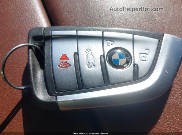 5UXCR6C04P9S00756 2023 BMW X5 Зеленый Вид панели приборов