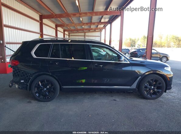 5UXCW2C00M9H49788 2021 BMW X7 Черный Вид задней части салона