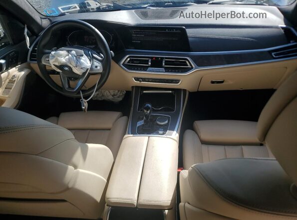 5UXCW2C03N9K49672 2022 BMW X7 Белый Вид панели приборов