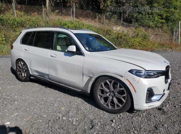 5UXCW2C03N9K49672 2022 BMW X7 Белый Передняя правая четверть