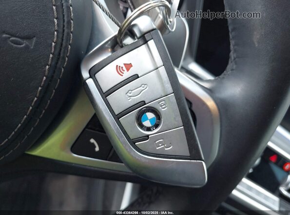 5UXCW2C07M9F35333 2021 BMW X7 Черный Вид панели приборов