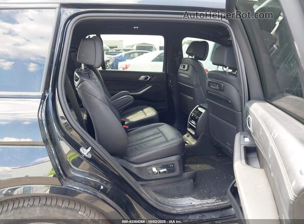 5UXCW2C07M9F35333 2021 BMW X7 Черный Вид наклейки с VIN-кодом