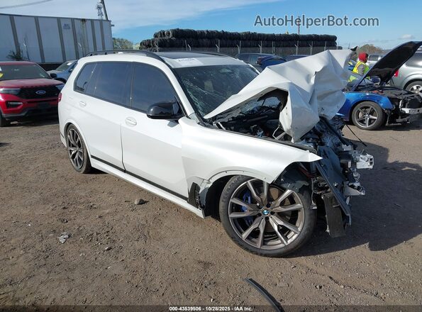 5UXCX6C04N9L32676 2022 BMW X7 Белый Передняя правая четверть