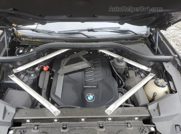 5UXCY4C08L9C65386 2020 BMW X6 Charcoal Widok komory silnika