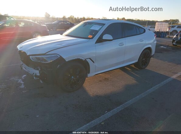 5UXCY6C09M9H71208 2021 BMW X6 Белый Передняя левая четверть