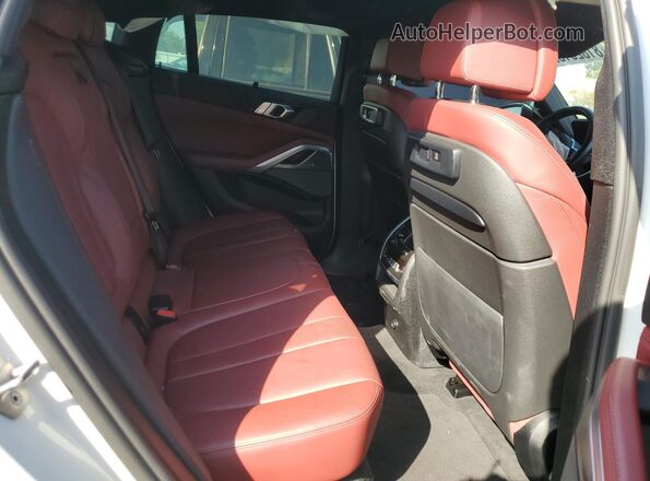 5UXCY8C0XM9G38050 2021 BMW X6 Белый Вид задней части салона